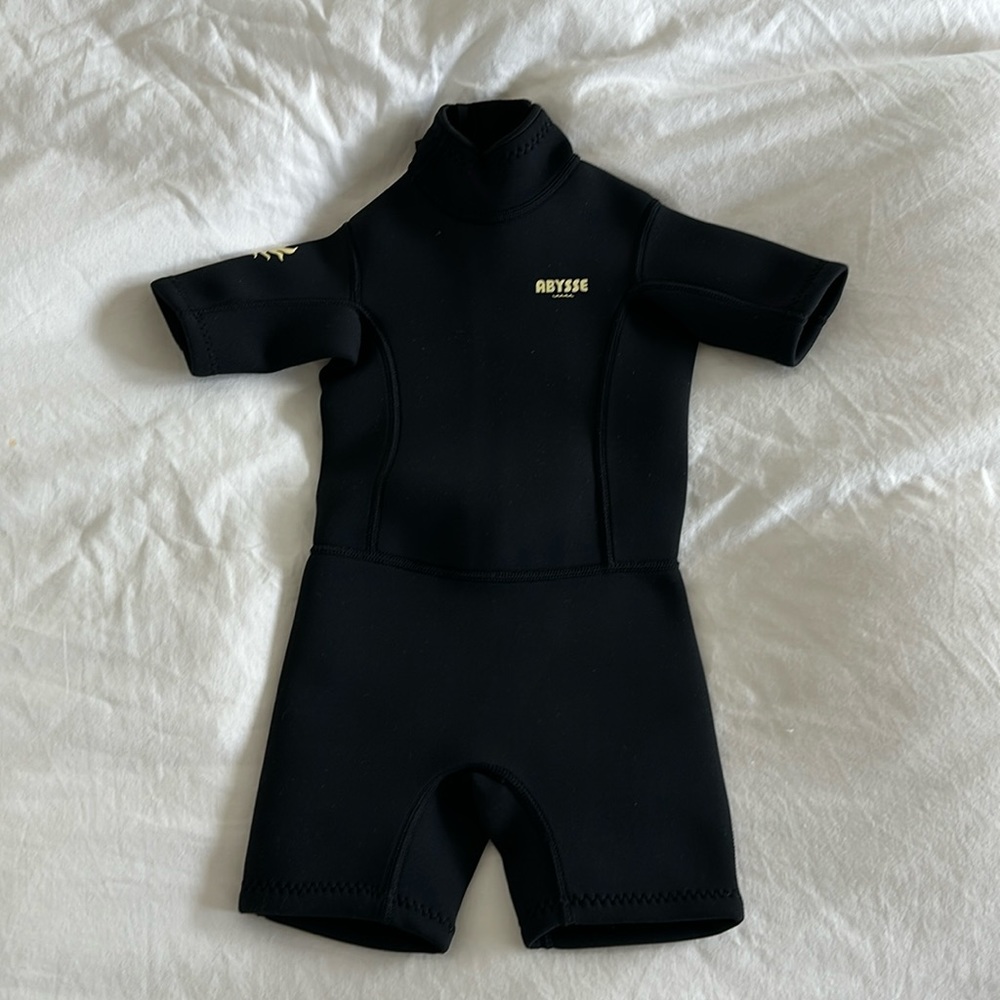 ABYSSE MINI WETSUIT 2